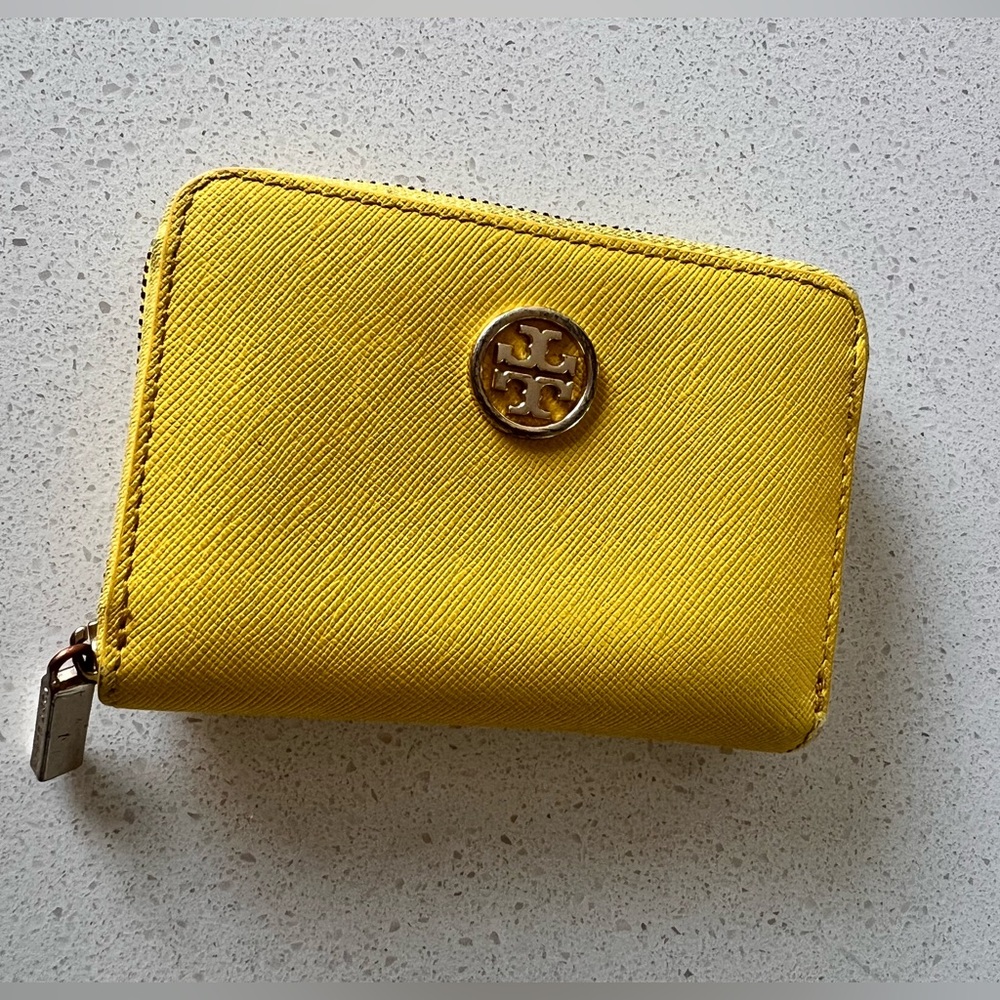 Tory Burch Compact Zippy Wallet